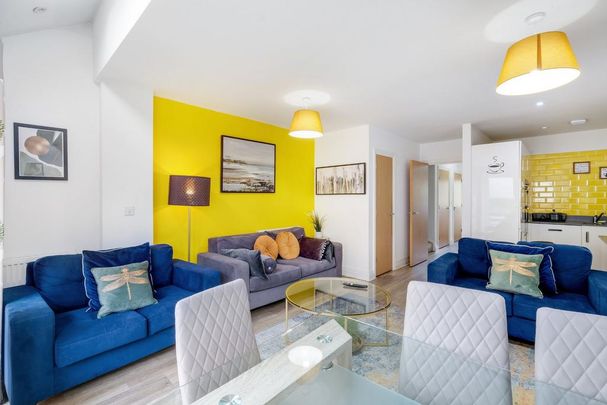 5 bedroom semi-detached house to rent - Photo 1