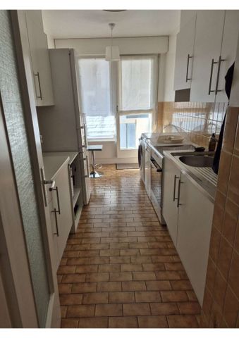 Proche Jonction : 4 pièces avec balcon - Photo 5