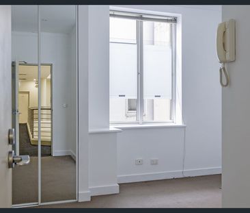 LIGHT FILLED STUDIO IN PRIME LYON STREET LOCATION - Photo 1