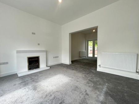 2 bedroom semi-detached house to rent - Photo 5