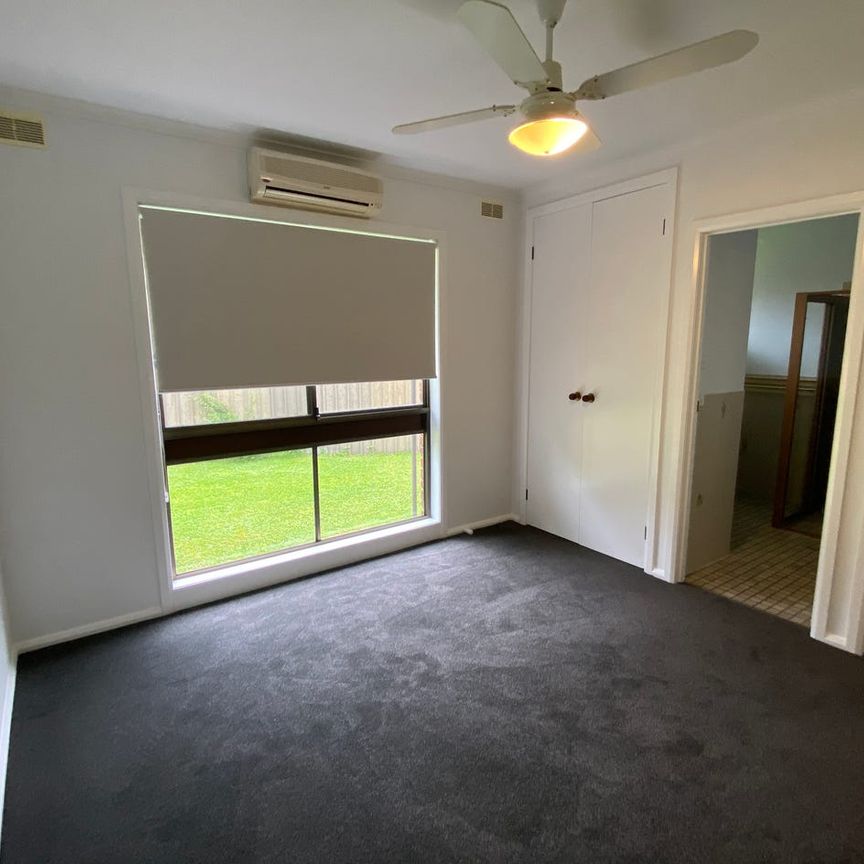 5 Bedroom Family Home in Fantastic Location - Photo 1