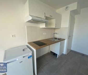 Location Appartement 2 pièces 47m² MARTIGUES 13500 - Photo 1