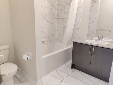 For Lease - 34 McGurran Lane, Richmond Hill, Ontario - Photo 3