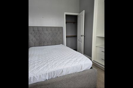 Room in a Shared House, Rochdale Road, M9 - Photo 3