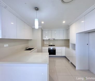 Spacious Family Home in Sefton Selective School Catchment - Photo 3