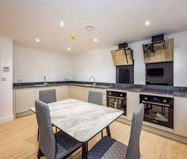 1 bedroom in a flat share to rent - Photo 6