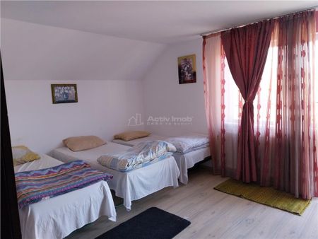 Casa -Vulcan Brasov - Cazare Muncitori - Fotografie 2