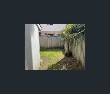2A/21 Reilly Road, Nambour, Qld 4560 - Photo 3