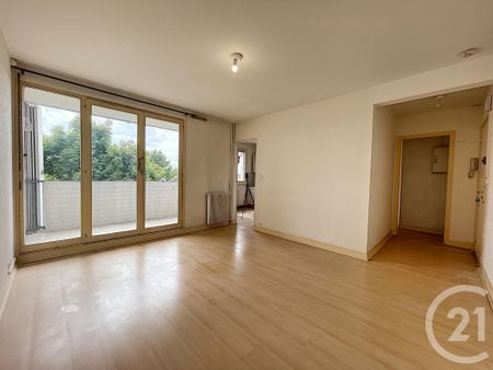 Location Appartement 2 pièces 43m² TROYES 10000 - Photo 2