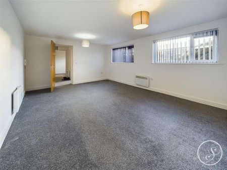 Victoria Road, Bradford, BD2 - Photo 2