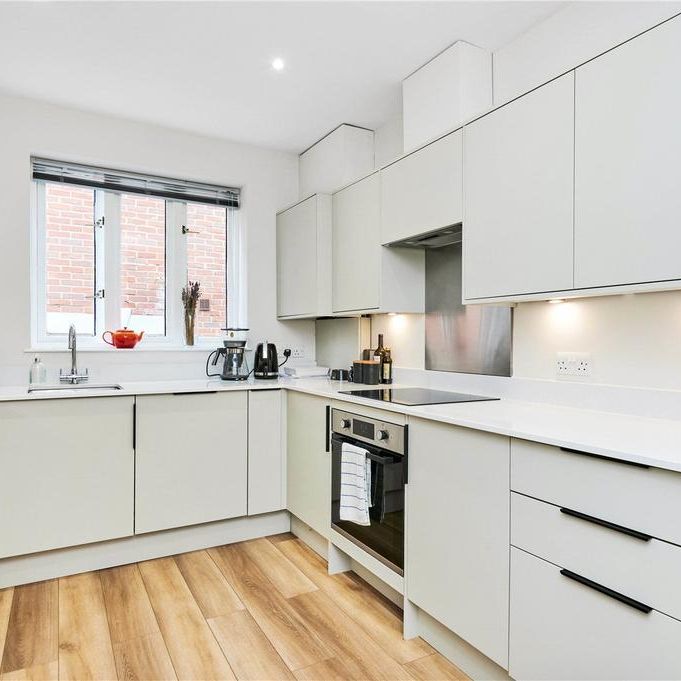 2 bedroom apartment to rent - Photo 1