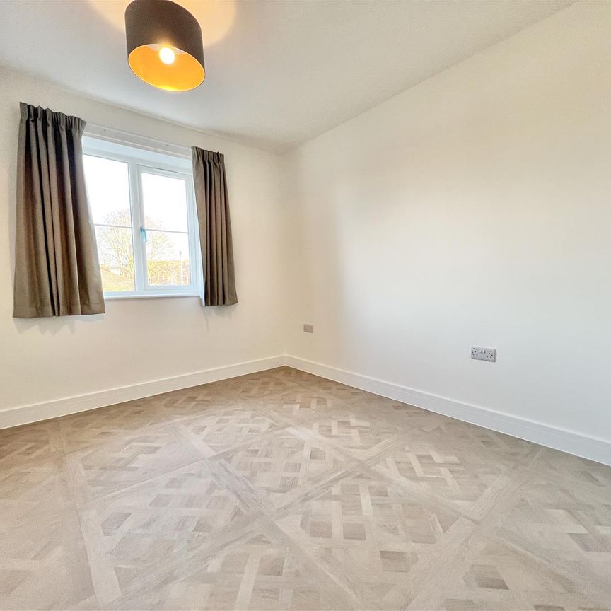 Sienna Villas, Hyde - Photo 1