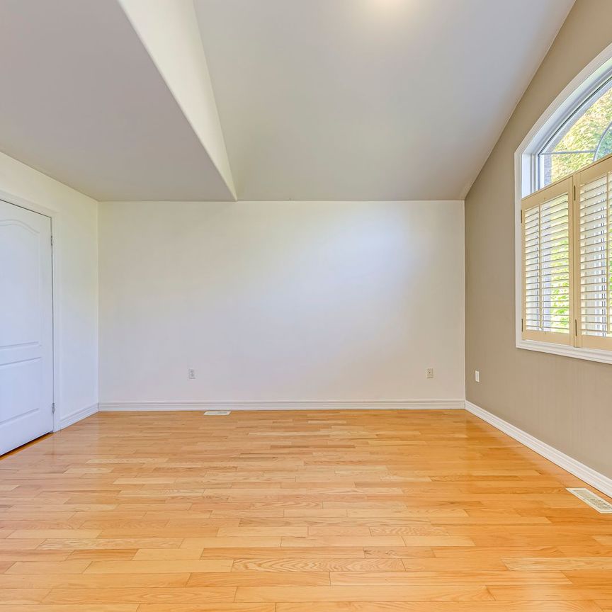 For Lease - 2457 Hilda Drive, Oakville, Ontario - Photo 1