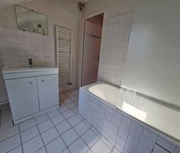 Location Appartement 2 pièces 42m² ROANNE 42300 - Photo 6