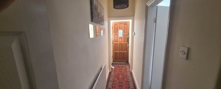 4 Bed - 22 Ashville Terrace, Hyde Park, Leeds - LS6 1LZ - Student - Photo 5