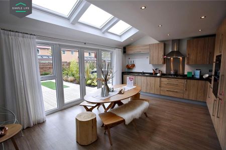 4 bedroom terraced house to rent - Photo 5