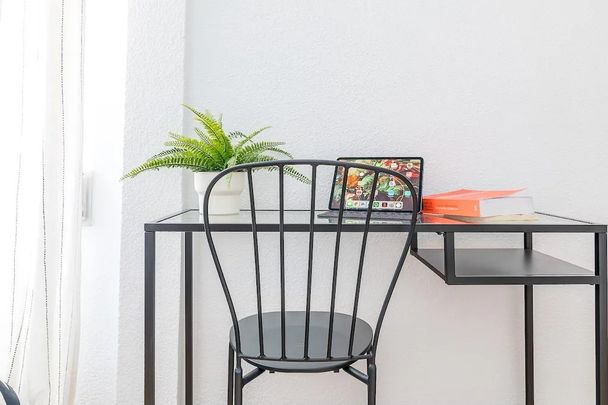 Calle de Aranjuez, Madrid, Community of Madrid 28039 - Photo 1