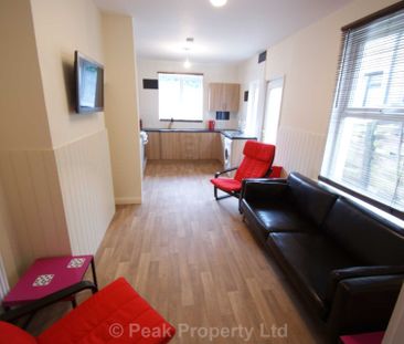 Room 3 - Gordon Road, Southend On Sea - Photo 1