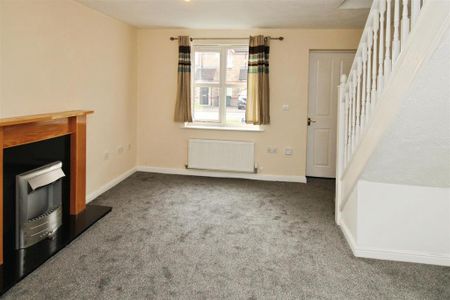 2 bedroom terraced house to rent - Photo 2