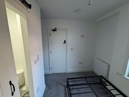 Cadogan Street, Middlesbrough - Photo 2