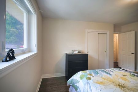 For Lease - 41 Hamilton Drive, Newmarket, Ontario - Photo 5