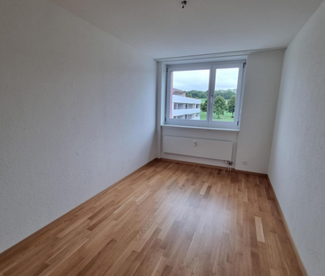 3.5 Zimmer-Wohnung nahe Erholungsgebiet zu vermieten - Foto 2