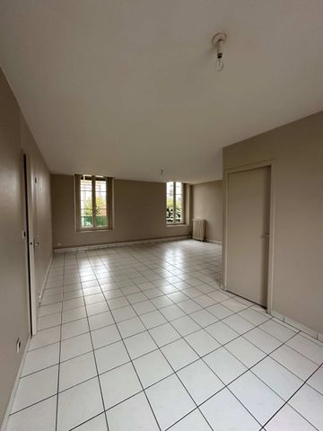 A LOUER APPARTEMENT TYPE 4 BOULEVARD DU 14 JUILLET TROYES - Photo 4