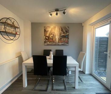 3 bedroom terraced house to rent - Photo 5