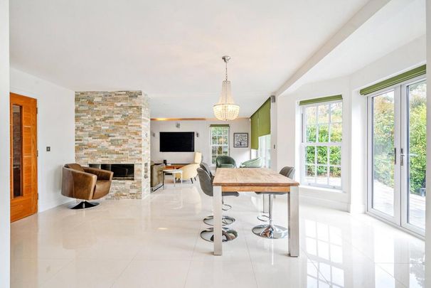 5 bedroom detached house to rent - Photo 1