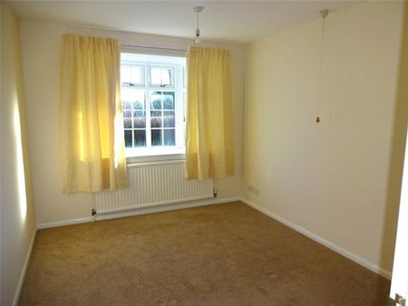 3 bedroom bungalow to rent - Photo 2