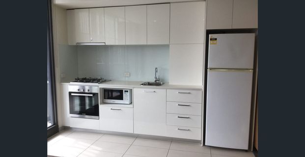 2 BEDROOM WITH LARGE BALCONY - Photo 1