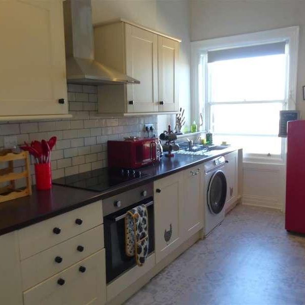 The Grove, Ilkley, LS29 - Photo 1