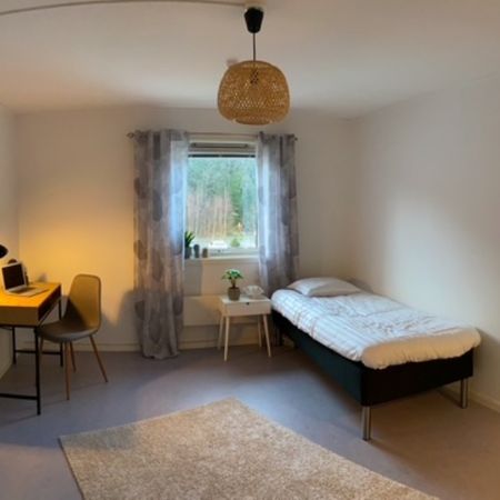 Huddinge - 1rok - tillsv - 5.750kr/mån - Photo 4