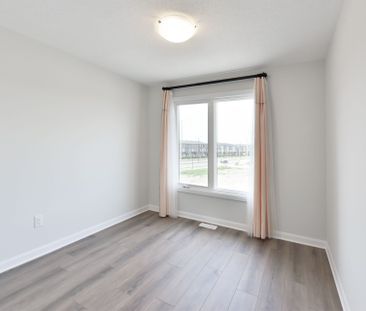 For Lease - 368 CLEARPATH Private, Kanata, Ontario - Photo 4