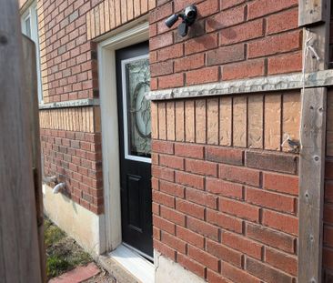 For Lease - 36 Spicebush Terrace Unit# BSMT, Brampton, Ontario - Photo 2