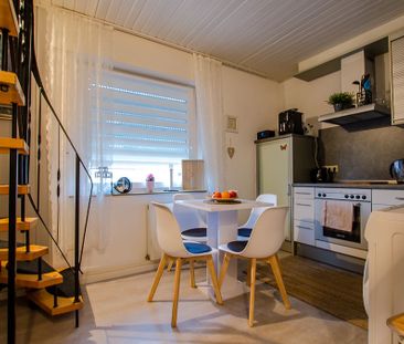 Maisonettewohnung mit Einbauküche für eine Person - Photo 1