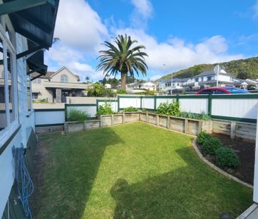 Tidy 3-Bedroom Home Close to Town - Photo 5