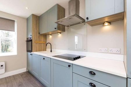 The Street, Cowfold, RH13 - Photo 4