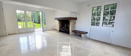 Maison • Chambourcy - Photo 2