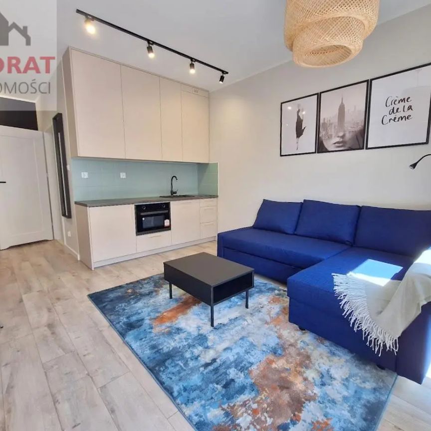 Kawalerka z balkonem na Starówce z miejscem w hali garażowej - Zdjęcie 1