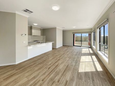100 Crown Street, Sebastopol - Photo 2