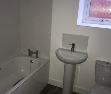 2 Bed Flat, Springbridge Road, M16 - Photo 5