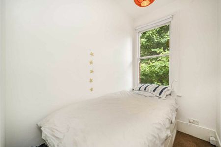 Silver Crescent, Chiswick, W4 - Photo 3