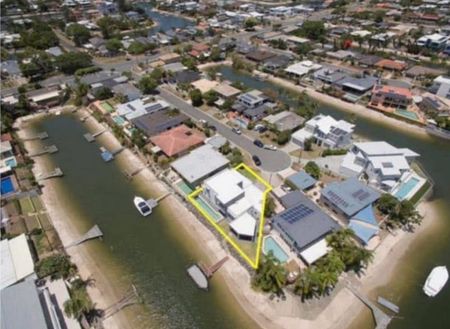 Broadbeach Waters - Photo 5