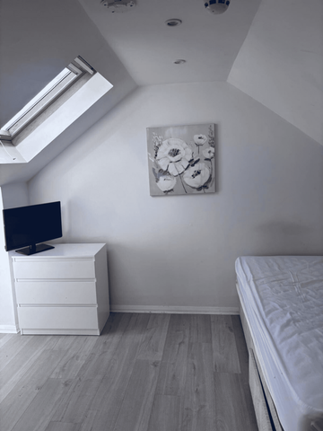 5 bedroom semi-detached house to rent - Photo 4