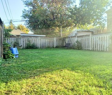 For Lease - 861 Cosburn Avenue Unit# Lower, Toronto, Ontario - Photo 3