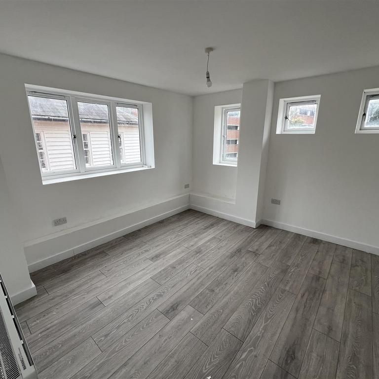 1 bedroom house to rent - Photo 2