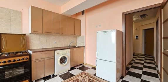 Apartament de inchirat in zona Tractorul - Photo 2