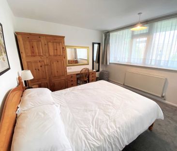 Dean Court, Broad Street - Photo 3