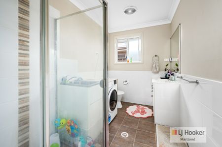 "Low-maintenance Living" - Photo 3